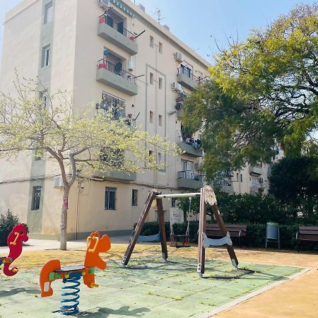 Cozy 2-Bedroom Serviced Apartment With Netflix Sagunto Zewnętrze zdjęcie