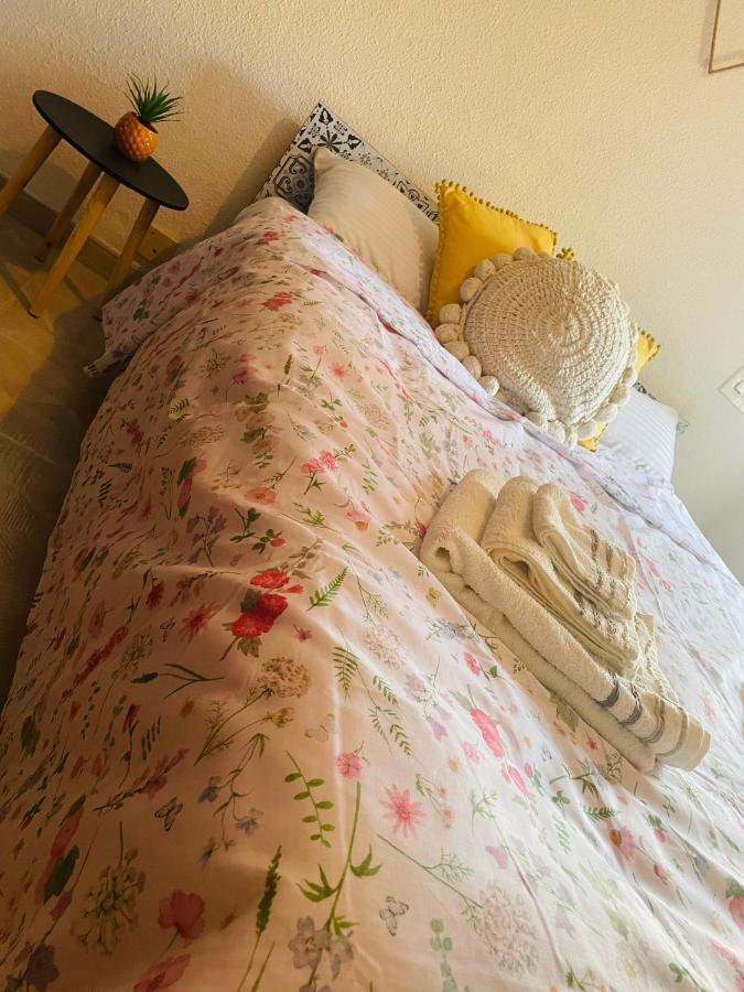 Cozy 2-Bedroom Serviced Apartment With Netflix Sagunto Zewnętrze zdjęcie